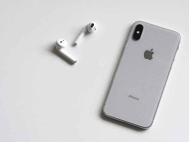 AirPods 通信